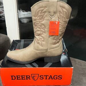 Deer Stags Beige Cowboy Boots